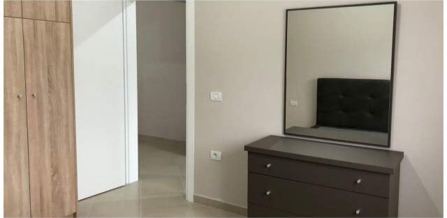 Tirane, jepet me qera apartament 1+1+BLK Kati 1, 70 m² 300 Euro (bego hoxha)