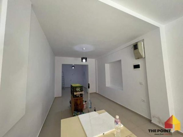 Tirane, jepet me qera dyqan Kati 0, 43 m² 800 Euro (Rruga Vangjush Furxhi)