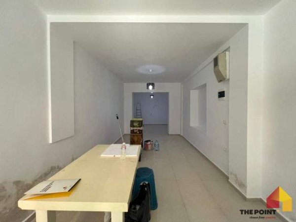 Tirane, jepet me qera dyqan Kati 0, 43 m² 800 Euro (Rruga Vangjush Furxhi)