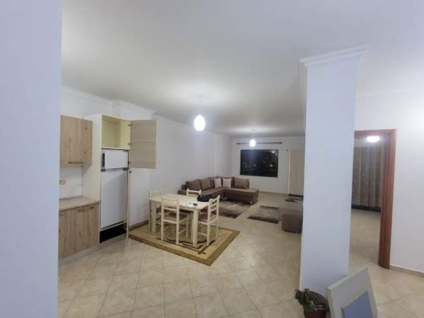 Tirane, jepet me qera apartament 2+1+BLK Kati 7, 103 m² 350 Euro (Besim Alla)