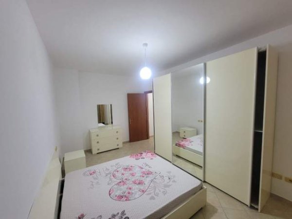 Tirane, jepet me qera apartament 2+1+BLK Kati 7, 103 m² 350 Euro (Besim Alla)