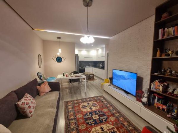 Tirane, shitet apartament 2+1+BLK Kati 4, 91 m² 130.000 Euro (Selvia)