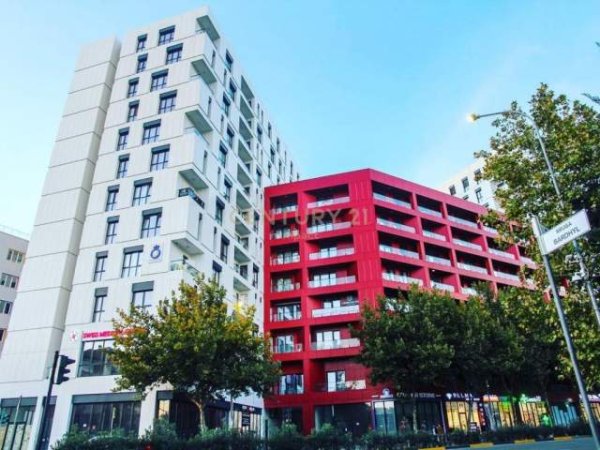 Tirane, jepet me qera ambjent biznesi Kati 1, 296 m² 2.400 Euro (Farmacia 10)