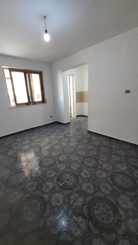 Tirane, shes apartament 2+1+A+BLK Kati 4, 77 m² 125.000 Euro (Sheshi Wilson)