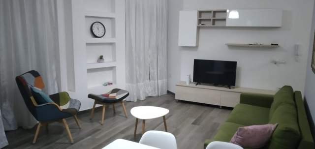 Tirane, jap me qera apartament 1+1 Kati 2, 63 m² 400 Euro,  Rr."Ali Demi"