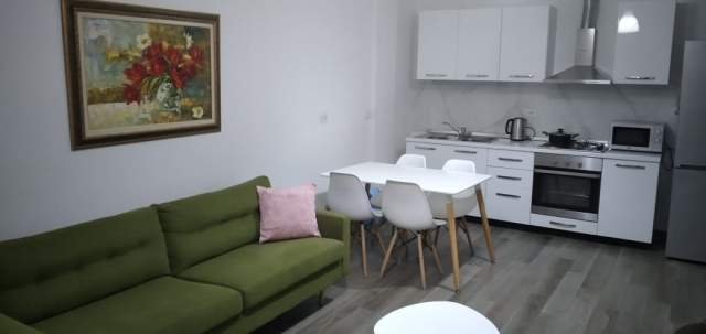 Tirane, jap me qera apartament 1+1 Kati 2, 63 m² 400 Euro,  Rr."Ali Demi"