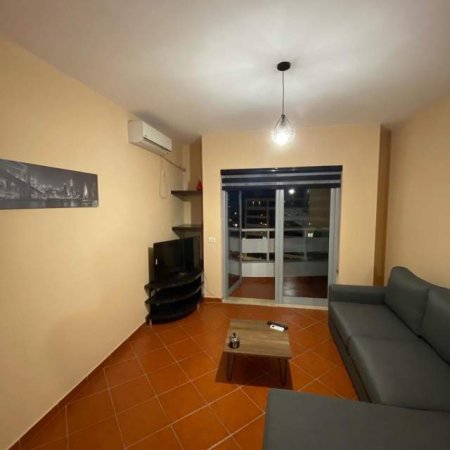 Tirane, jepet me qera apartament 1+1+BLK Kati 9, 60 m² 400 Euro (prane Kompleksit Delijorgji)