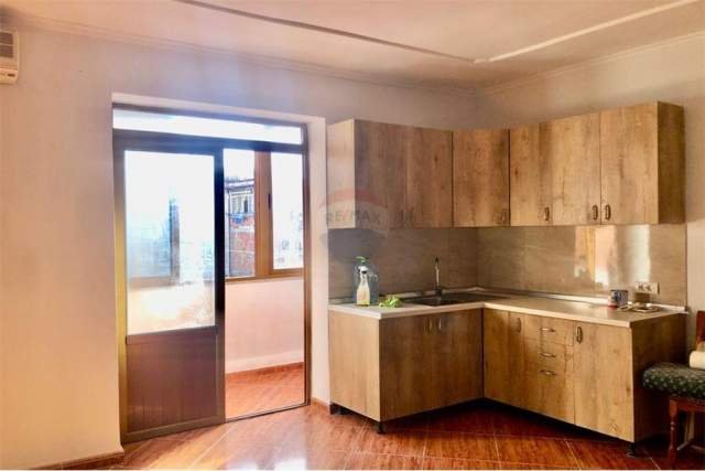 Tirane, shitet apartament 2+1 Kati 5, 76 m² 127.000 Euro (Milto Tutulani)