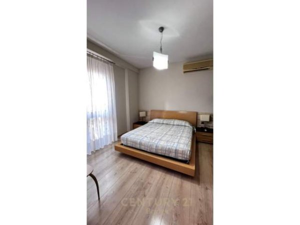 Tirane, jepet me qera apartament 2+1+A+BLK Kati 4, 109 m² 1.000 Euro (Liqeni Artificial)