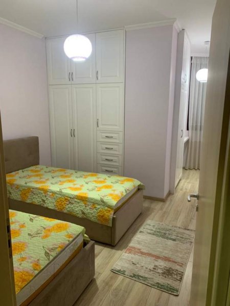 Tirane, jepet me qera apartament 2+1+BLK Kati 3, 105 m² 450 Euro (rruga Gramoz Pashko)