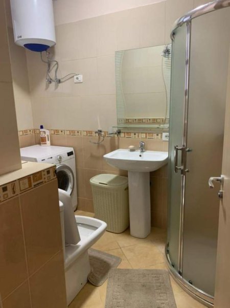 Tirane, jepet me qera apartament 2+1+BLK Kati 3, 105 m² 450 Euro (rruga Gramoz Pashko)