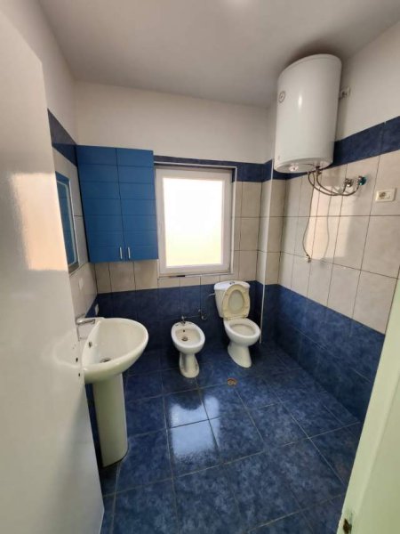 Tirane, shitet apartament 3+1 Kati 6, 108 m² 98.000 Euro Me hipoteke (Yzberisht)