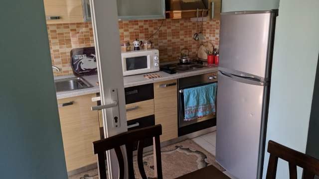 Tirane, jepet me qera apartament 2+1+BLK Kati 5, 75 m² 40.000 Leke (prane karburant Alpeti)
