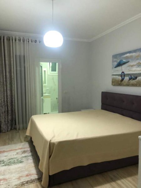 Tirane, jepet me qera apartament 2+1 Kati 2, 105 m² 450 Euro (Rruga Gramoz Pashko)