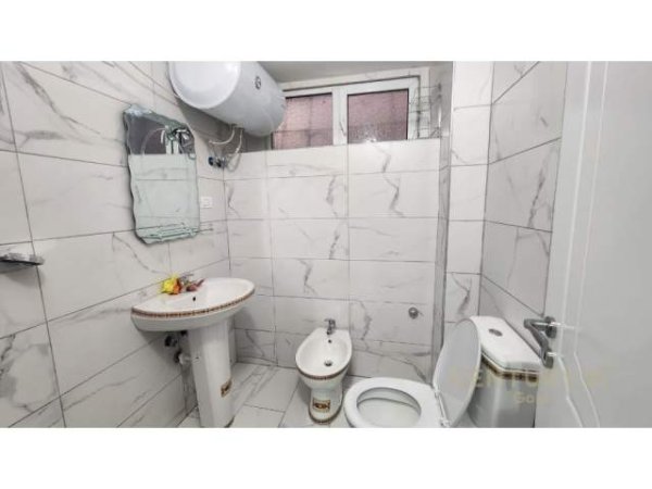 Tirane, jepet me qera apartament 1+1+BLK Kati 1, 52 m² 500 Euro (Myslym Shyri)