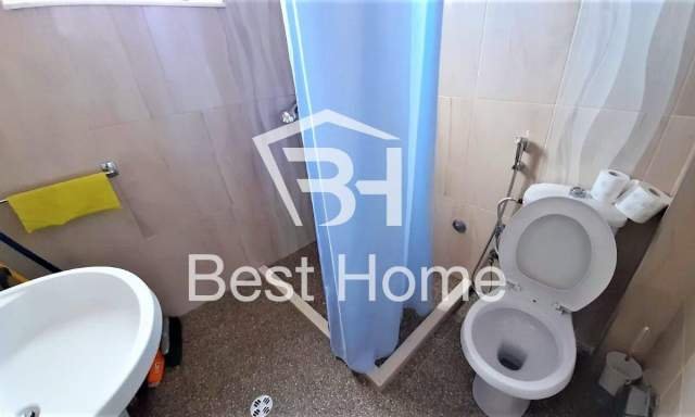 Tirane, jepet me qera apartament 2+1+BLK Kati 7, 80 m² 550 Euro (Qender, Rruga e Kavajes, prane Abi Bank)