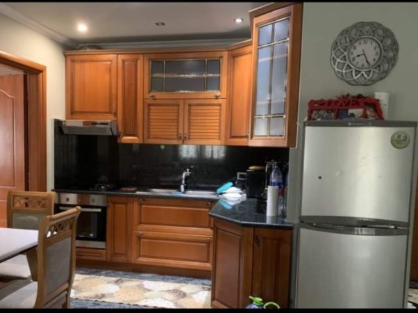 Tirane, jepet me qera apartament 2+1+A+BLK Kati 3, 90 m² 45.000 Leke (Rruga e Dajtit)