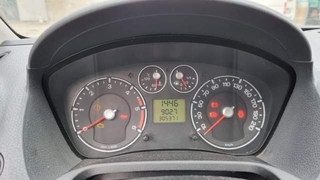 Durres, shes makine Ford Fiesta Van Viti 2007, 2.200 Euro