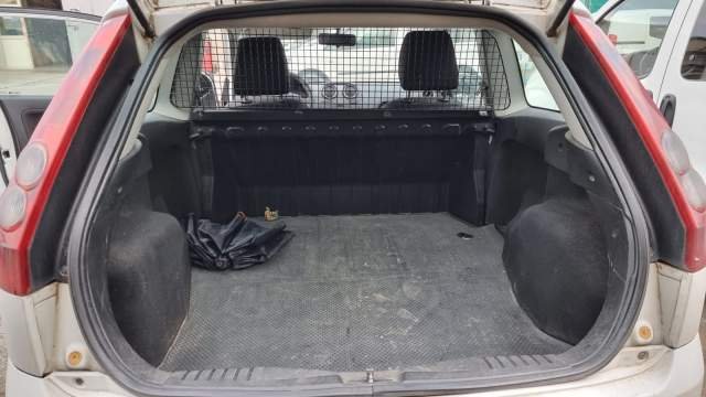 Durres, shes makine Ford Fiesta Van Viti 2007, 2.200 Euro