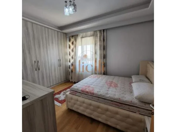 Apartament 2+1 Per Qira, Mbi Kopshtin Botanik