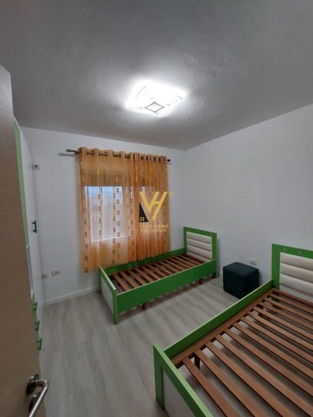 Tirane, jepet me qera apartament 2+1+Ballkon Kati 5, 90 m² 750 € (KOPESHTI BOTANIK)