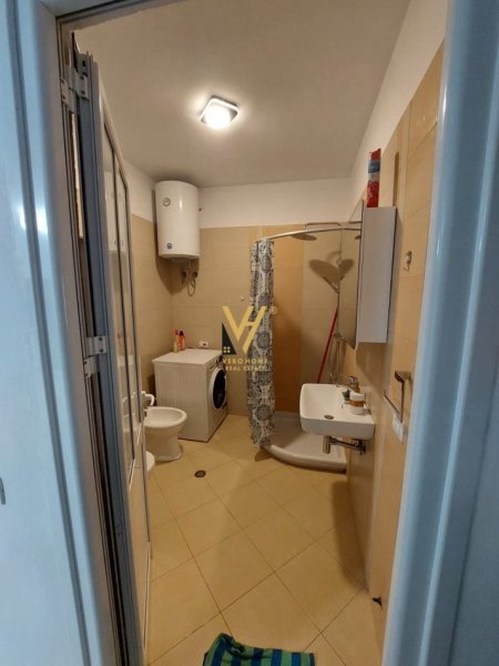 Tirane, jepet me qera apartament 2+1+Ballkon Kati 5, 90 m² 750 € (KOPESHTI BOTANIK)
