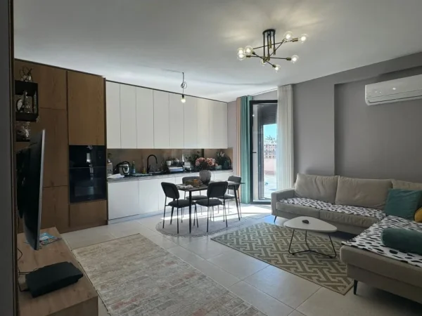 Tirane, shitet apartament 2+1 , 158 m² 280.000 € (Kopshti Botanik)