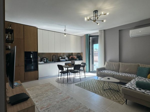 Tirane, shitet apartament 2+1 , 158 m² 280.000 € (Kopshti Botanik)