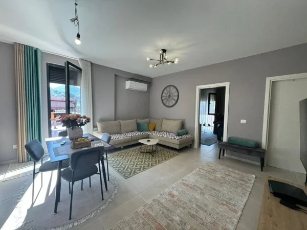 Tirane, shitet apartament 2+1 , 158 m² 280.000 € (Kopshti Botanik)