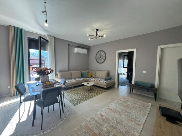 Tirane, shitet apartament 2+1 , 158 m² 280.000 € (Kopshti Botanik)