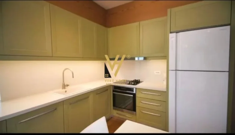 Tirane, shitet Vile 4+1+Ballkon Kati 0, 7.350 m² 1.200.000 € (PASKUQAN)