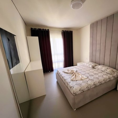 Gjiri Lalezit | Hamallaj, shitet apartament 1+1 , 90 m² 210.000 € (San Pietro)