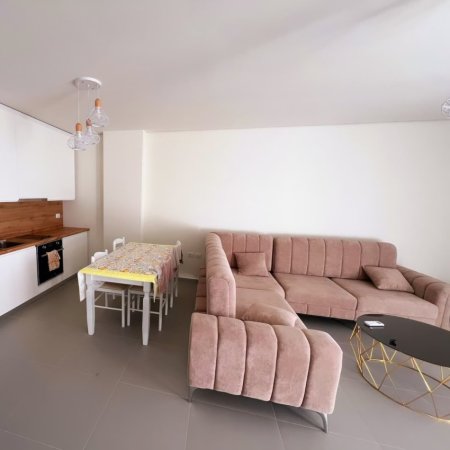 Gjiri Lalezit | Hamallaj, shitet apartament 1+1 , 90 m² 210.000 € (San Pietro)