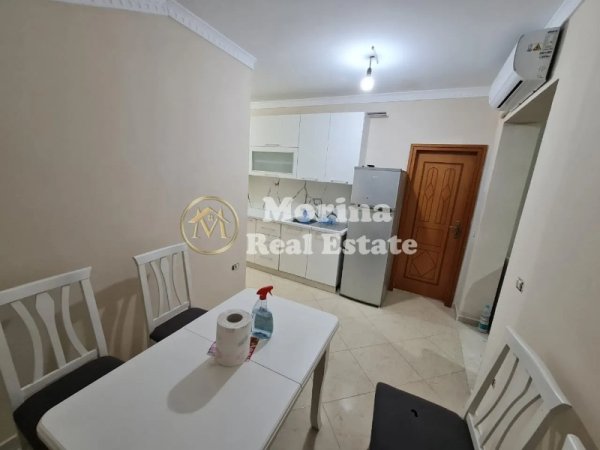 Tirane, jepet me qera apartament 2+1 Kati 3, 92 m² 450 € (Kinostudio)
