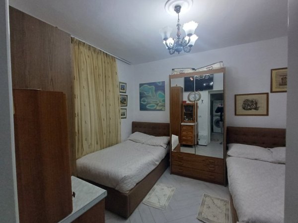 Tirane, shitet 1+1+Aneks Kati 1, 51 m² 110.000 € (Mine Peza)