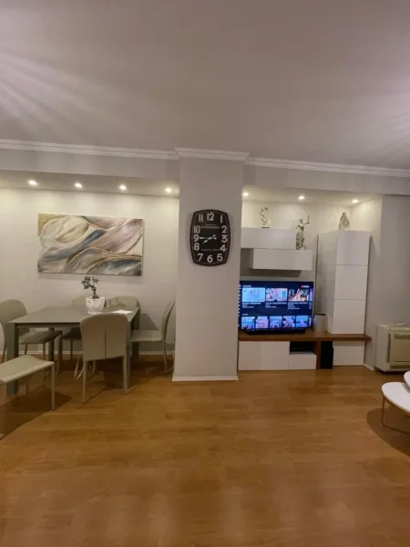 Tirane, shitet apartament 2+1+Ballkon Kati 6, 92 m² 139.990 € (Astir)