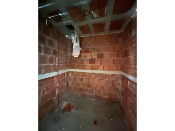 Tirane, shitet apartament 1+1+Aneks+Ballkon Kati 3, 75 m² 128.000 € (BULEVARDI I RI)