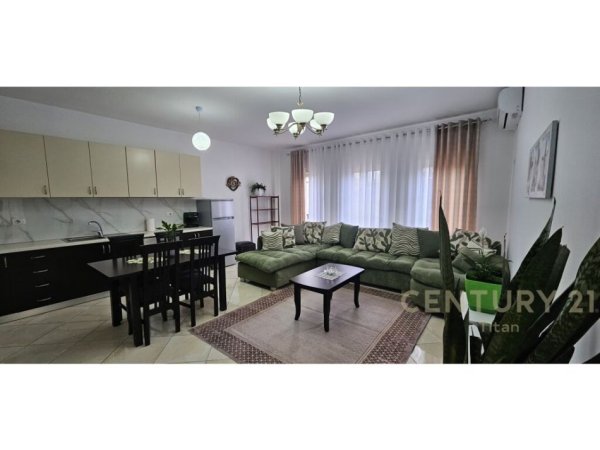 Tirane, jepet me qera apartament 2+1+Aneks+Ballkon Kati 1, 90 m² 600 € (Don Bosko)