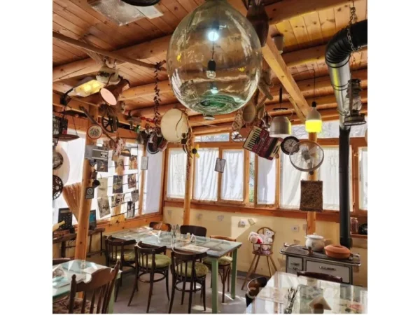 Tirane, shes bar-resorant Kati 0, 66 m² 260.000 € (Vasil Shanto)