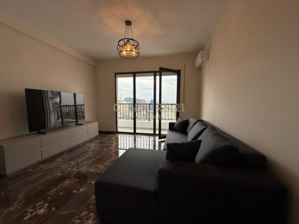 Tirane, jepet me qera apartament 1+1+Aneks+Ballkon Kati 8, 70 m² 800 € (Rruga e Durresit)