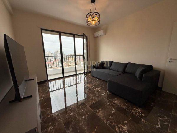 Tirane, jepet me qera apartament 1+1+Aneks+Ballkon Kati 8, 70 m² 800 € (Rruga e Durresit)