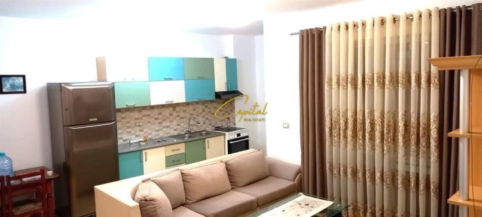 Tirane, jepet me qera apartament 2+1 Kati 4, 107 m² 500 € (ASTIR)