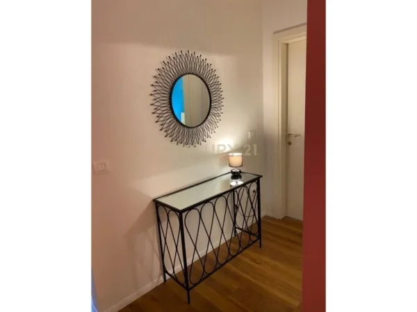Tirane, jepet me qera apartament 1+1+Aneks+Ballkon Kati 2, 77 m² 800 € (DELIJORGJI)