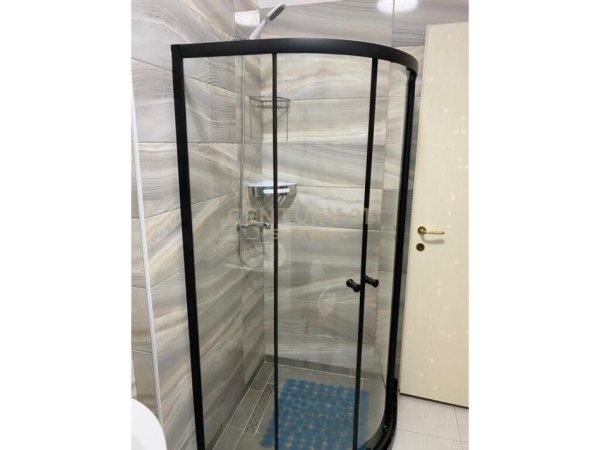 Tirane, jepet me qera apartament 1+1+Aneks+Ballkon Kati 2, 77 m² 800 € (DELIJORGJI)