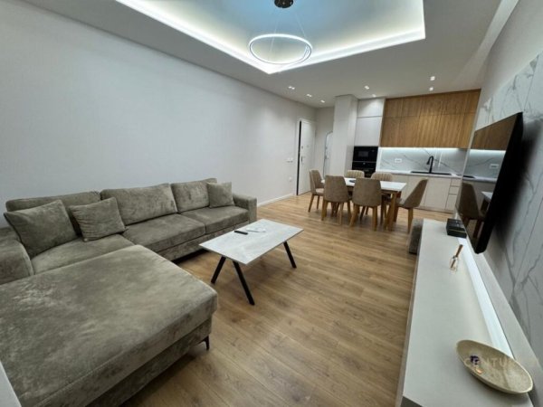 Tirane, jepet me qera apartament 2+1+Aneks+Ballkon Kati 3, 90 m² 900 € (Globe)
