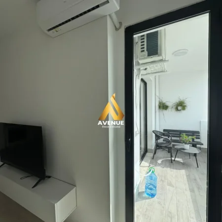 Tirane, jepet me qera apartament 1+1+Ballkon Kati 4, 70 m² 500 € (sokrat miho)