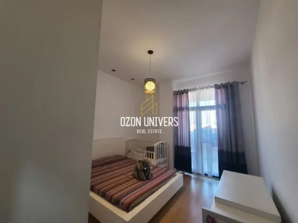 Tirane, jepet me qera apartament 1+1 Kati 9, 60 m² 400 € 