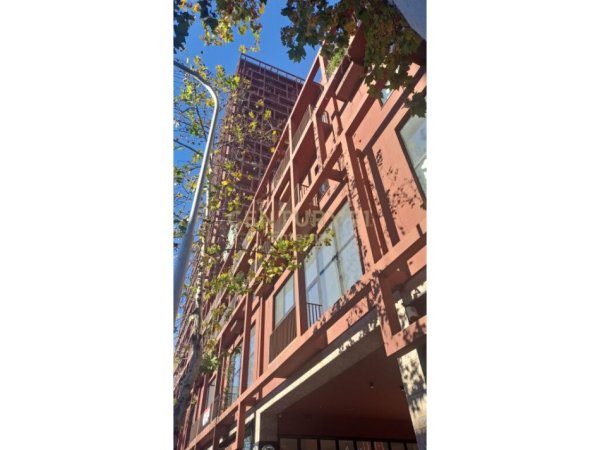 Tirane, jepet me qera zyre Kati 10, 111 m² 950 € (Garden Building)