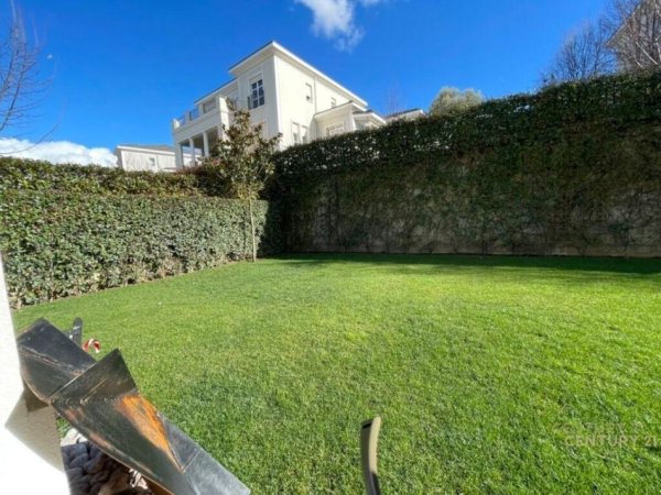 Tirane, jepet me qera Vile 3 Katshe Kati 3, 330 m² 4.800 € (Rolling Hills)
