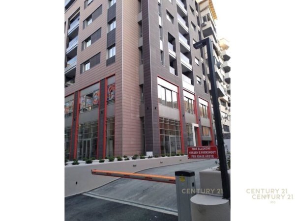 Tirane, jepet me qera zyre Kati 5, 116 m² 1.250 € (Bllok/Juridiku)